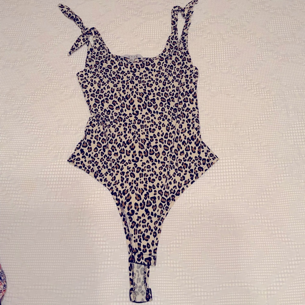 Leopard 🐆 print bodysuit